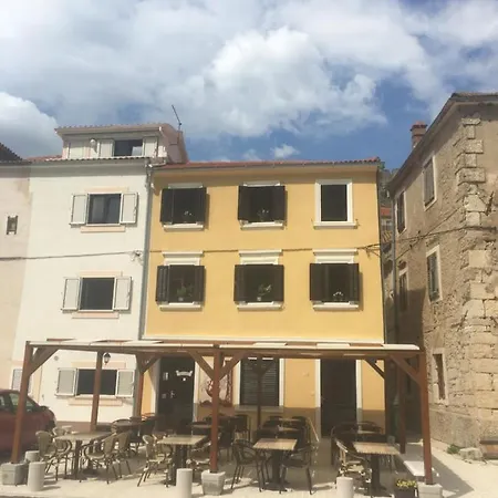 Seafront Riva Apartment Novigrad (Dalmatia)