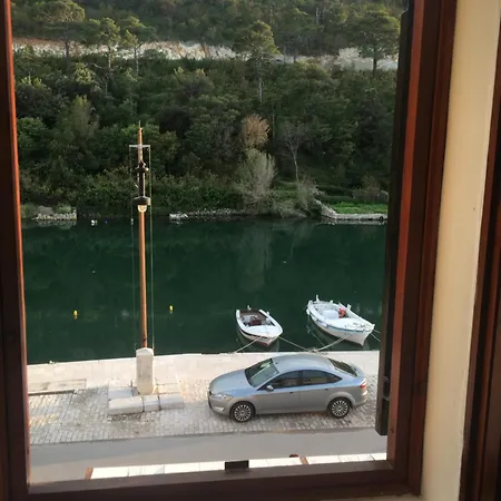 Seafront Riva Apartment Novigrad (Dalmatia)