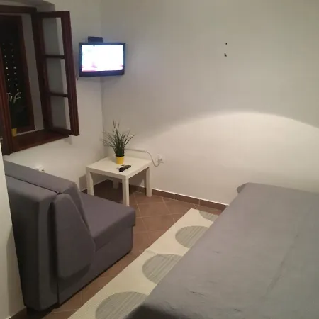 Seafront Riva Apartment Novigrad (Dalmatia)