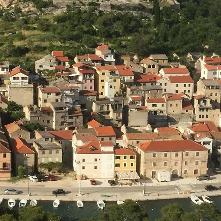 Seafront Riva * Novigrad (Dalmatia)